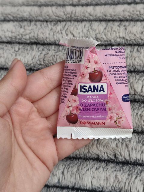 Denkowanie część druga :) Grudzień, kosmetyki w świątecznych opakowaniach lub w świątecznych kolorach: czerwonym, zielonym i złotym 