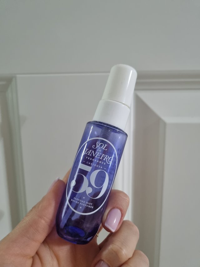 Denkowanie część druga :) Grudzień, kosmetyki w świątecznych opakowaniach lub w świątecznych kolorach: czerwonym, zielonym i złotym 