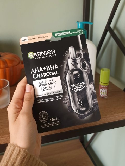 Garnier Skin Active, Pure Charcoal, Maska do twarzy w płacie, Matująca z węglem i z ekstraktem z liści czarnej herbaty