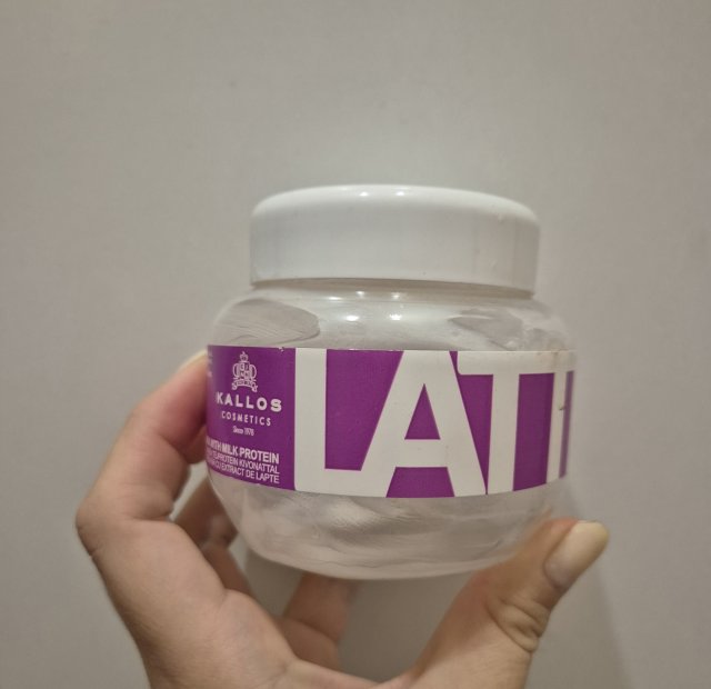 Denkowanie część druga :) Grudzień, kosmetyki w świątecznych opakowaniach lub w świątecznych kolorach: czerwonym, zielonym i złotym 