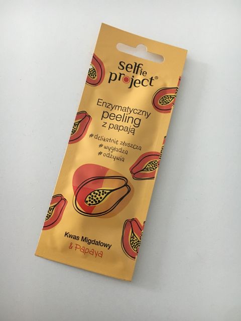 Selfie Project Peeling do twarzy, Enzymatyczny, Kwas migdałowy i papaya