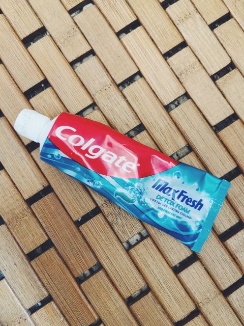 Pasta do zębów Colgate max Fresh Detox foam
