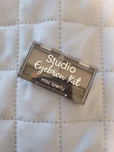 Miss Sporty Studio Eyebrow Kit, Zestaw do makijażu brwi
