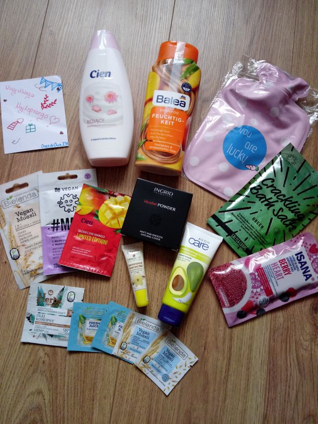 ✩ Kalendarz urodzinowy Clouders ✩