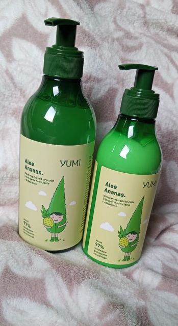 Aloesowy balsam do ciała i żel pod prysznic Aloe Ananas, intensywne nawilżenie + odżywienie, YUMI, 