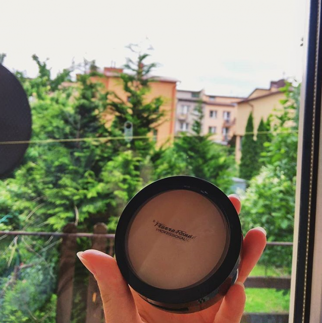 Pierre René Powder Compact Warm Bronze no. 18