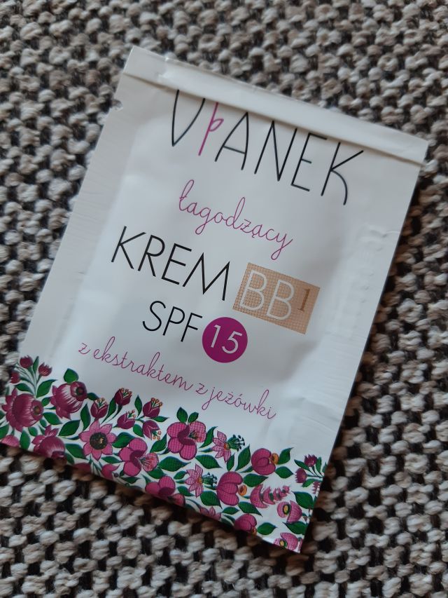 Sylveco Vianek, Krem BB 1, Seria różowa, Łagodzący, Ekstrakt z jeżówki, SPF 15