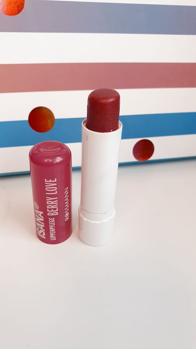 Pomadka ISANA Berry Love