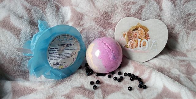 akcja denkowanie! grudzień - kosmetyki w świątecznych opakowaniach i świątecznych kolorach 🎄❄️⛄🎀🎁🎅