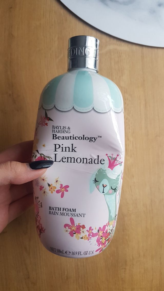 akcja denkowanie! grudzień - kosmetyki w świątecznych opakowaniach i świątecznych kolorach 🎄❄️⛄🎀🎁🎅