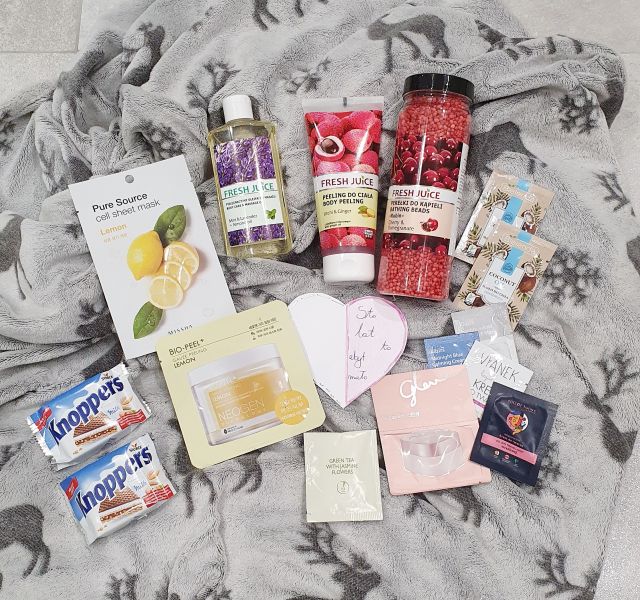 ✩ Kalendarz urodzinowy Clouders ✩