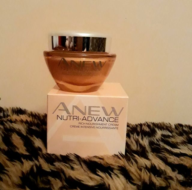 Anew, nutri- advance, krem na dzień 