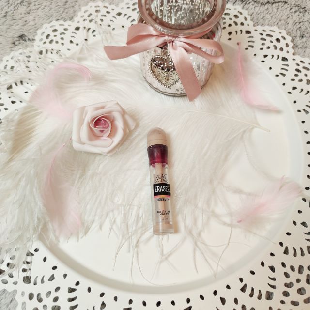 Maybelline Instant Anti Age Eraser Concealer, Korektor w płynie, nr 03 Fair