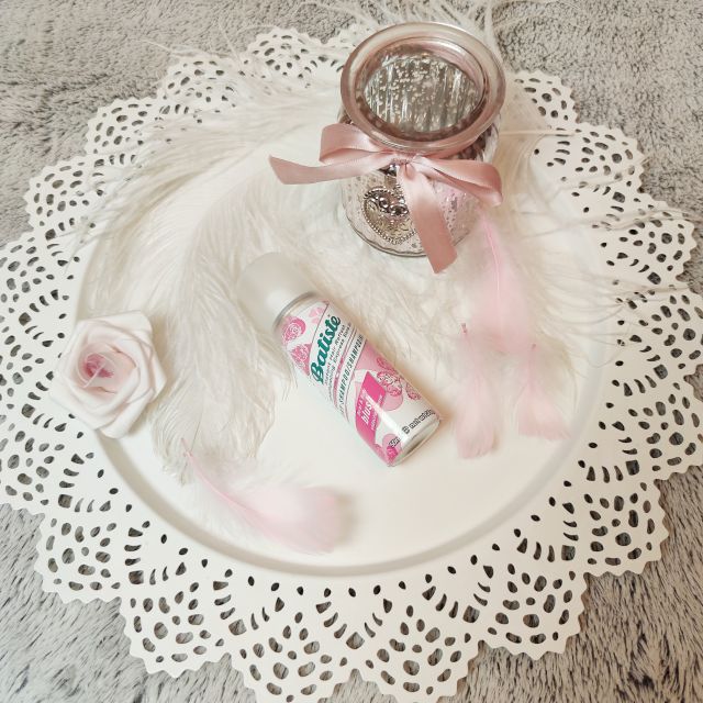 Batiste Suchy szampon do włosów, Floral & Flirty, Blush
