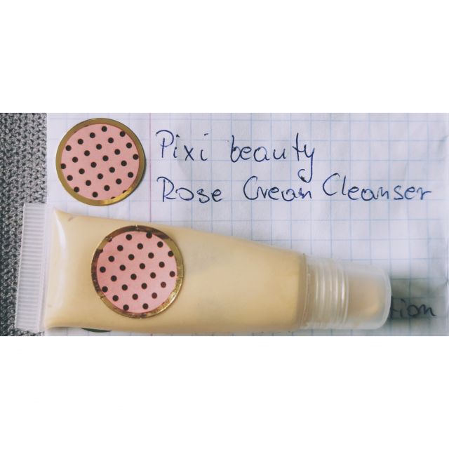 Pixi Krem myjący do twarzy, Skintreats, Rose Cream Cleanser, Rose & Chamomile Flower