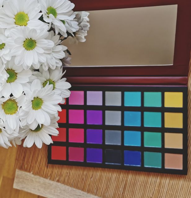 Makeup Revolution Paleta cieni do powiek, Alexis Stone