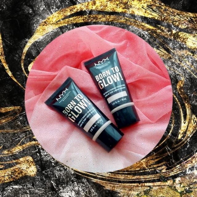 NYX Professional Makeup, Born to Glow!, Naturally Radiant Foundation (Naturalnie rozświetlający podkład do twarzy) 