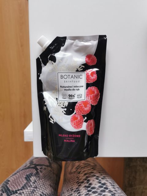 akcja denkowanie! grudzień - kosmetyki w świątecznych opakowaniach i świątecznych kolorach 🎄❄️⛄🎀🎁🎅