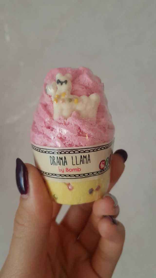 akcja denkowanie! grudzień - kosmetyki w świątecznych opakowaniach i świątecznych kolorach 🎄❄️⛄🎀🎁🎅