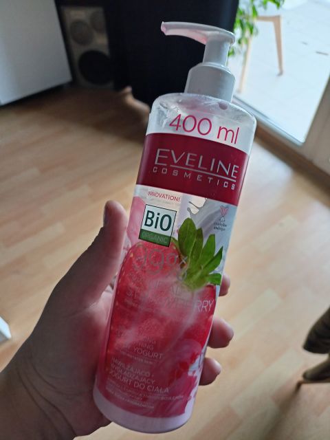 akcja denkowanie! grudzień - kosmetyki w świątecznych opakowaniach i świątecznych kolorach 🎄❄️⛄🎀🎁🎅