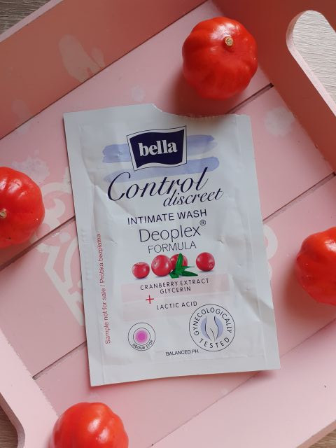 Bella Control Discreet, Płyn do higieny intymnej, Nawilżający, Z ekstraktem z żurawiny