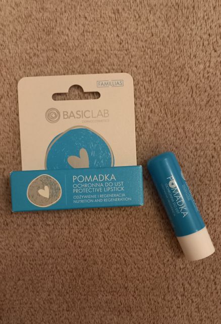 BasicLab Dermocosmetics Familias, Pomadka ochronna do ust, Odżywienie i regeneracja 