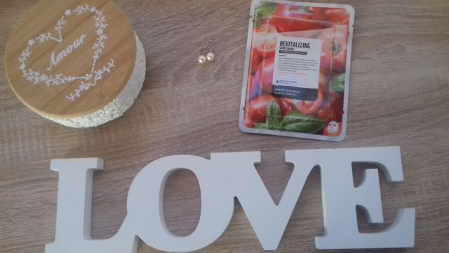 Superfood For Skin Maska w płachcie, Rewitalizująca, Pomidor