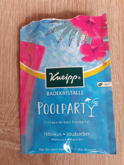 akcja denkowanie! grudzień - kosmetyki w świątecznych opakowaniach i świątecznych kolorach 🎄❄️⛄🎀🎁🎅