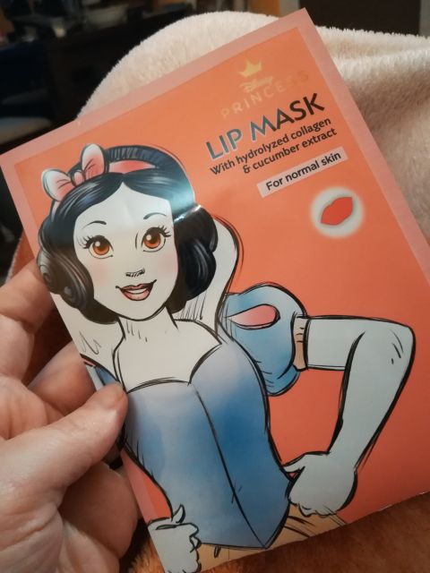 akcja denkowanie! grudzień - kosmetyki w świątecznych opakowaniach i świątecznych kolorach 🎄❄️⛄🎀🎁🎅