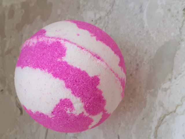 akcja denkowanie! grudzień - kosmetyki w świątecznych opakowaniach i świątecznych kolorach 🎄❄️⛄🎀🎁🎅