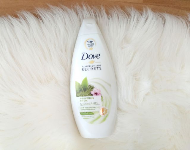 Dove Nourishing Secrets, Żel pod prysznic, Matcha Green Tea & Sakura Blossom