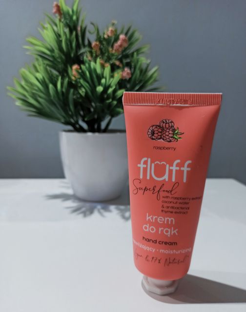 Fluff Superfood, Krem do rąk, Antybakteryjny i nawilżający, Malina