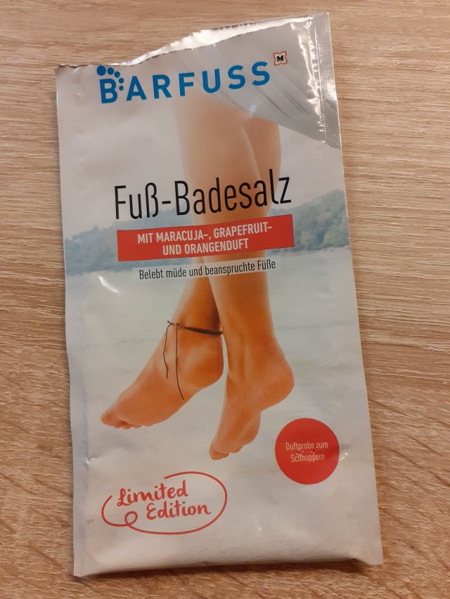 akcja denkowanie! grudzień - kosmetyki w świątecznych opakowaniach i świątecznych kolorach 🎄❄️⛄🎀🎁🎅