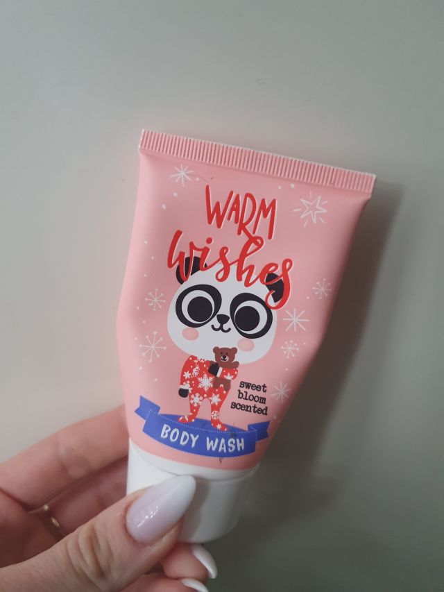 akcja denkowanie! grudzień - kosmetyki w świątecznych opakowaniach i świątecznych kolorach 🎄❄️⛄🎀🎁🎅