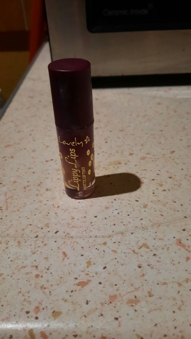 Lovely Extra Lasting, Pomadka w płynie, Matowa, nr 2
