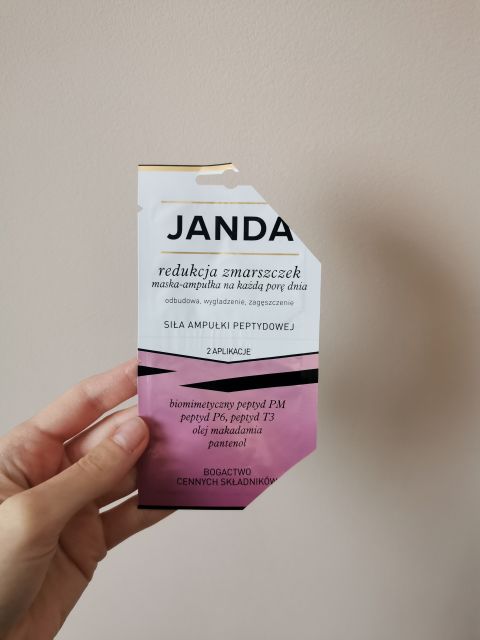 akcja denkowanie! grudzień - kosmetyki w świątecznych opakowaniach i świątecznych kolorach 🎄❄️⛄🎀🎁🎅