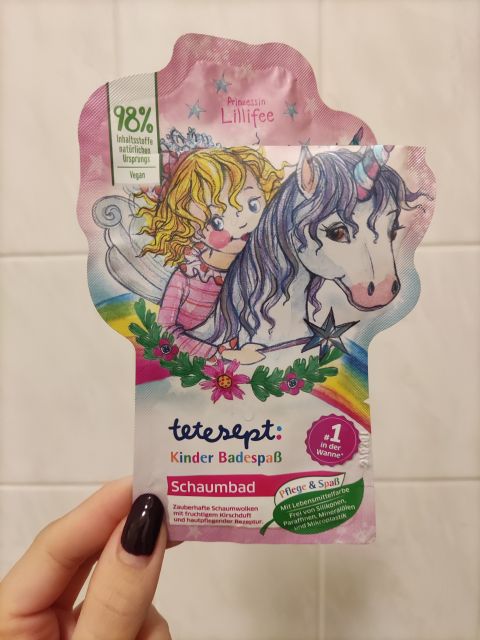 akcja denkowanie! grudzień - kosmetyki w świątecznych opakowaniach i świątecznych kolorach 🎄❄️⛄🎀🎁🎅