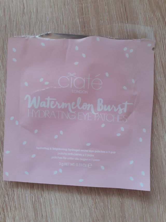 akcja denkowanie! grudzień - kosmetyki w świątecznych opakowaniach i świątecznych kolorach 🎄❄️⛄🎀🎁🎅