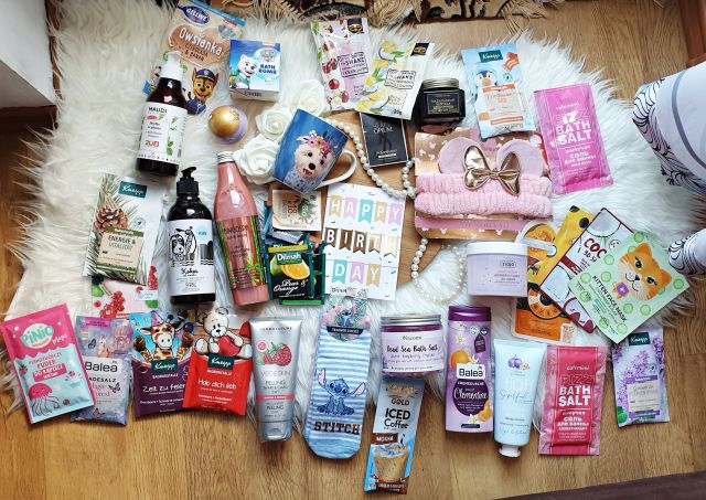 ogromna paczuszka urodzinowa