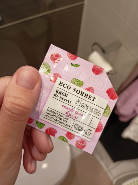 akcja denkowanie! grudzień - kosmetyki w świątecznych opakowaniach i świątecznych kolorach 🎄❄️⛄🎀🎁🎅