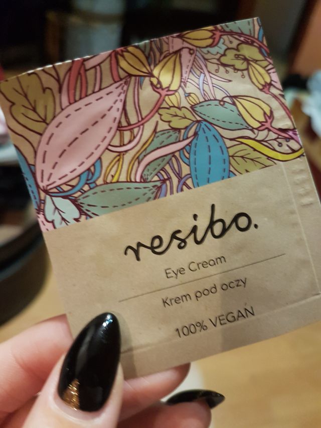 akcja denkowanie! grudzień - kosmetyki w świątecznych opakowaniach i świątecznych kolorach 🎄❄️⛄🎀🎁🎅