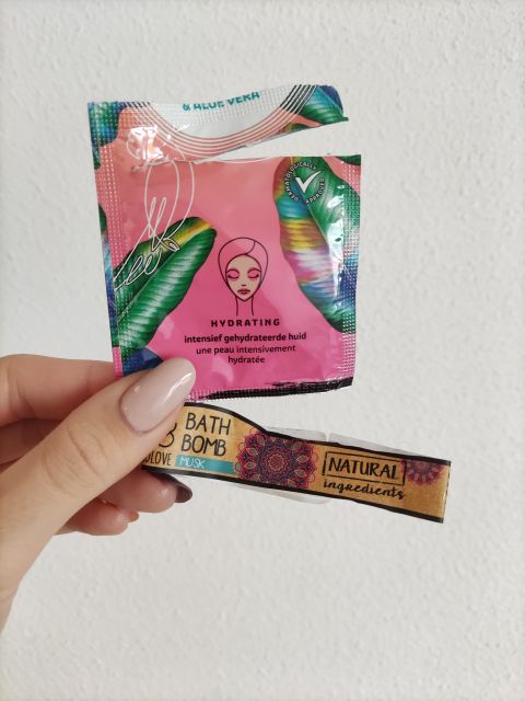 akcja denkowanie! grudzień - kosmetyki w świątecznych opakowaniach i świątecznych kolorach 🎄❄️⛄🎀🎁🎅