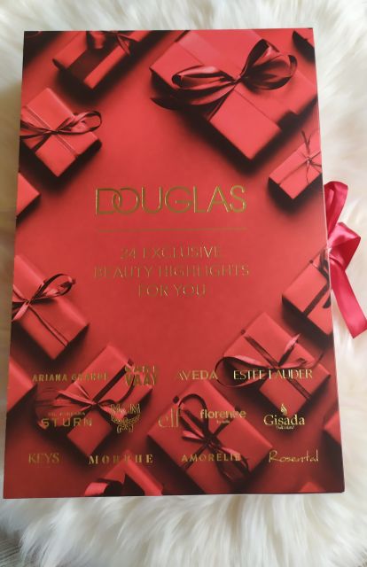Douglas Kalendarz adwentowy, 24 Exclusive Beauty Highlights For You