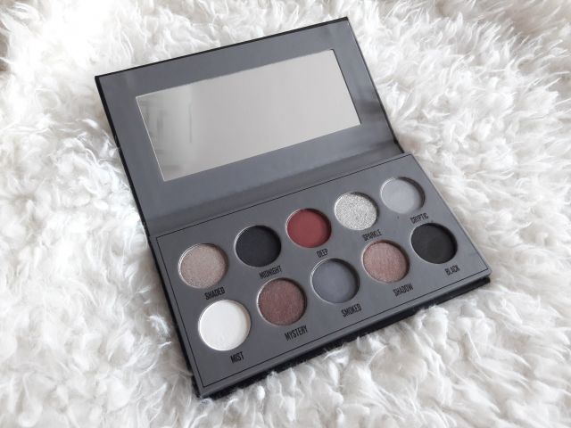 Makeup Obsession Paleta cieni do powiek, Black Is The New Black