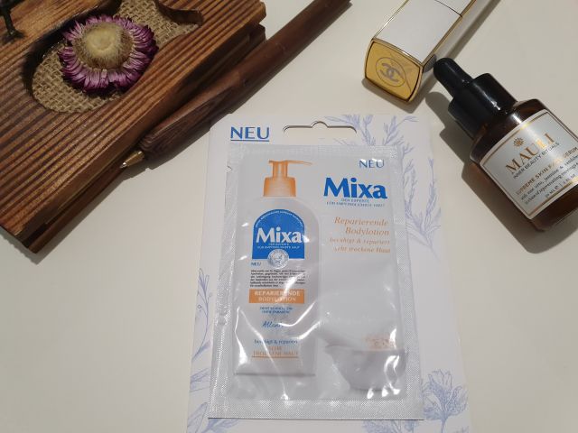 Mixa Balsam do ciała, Reparierende Bodylotion, Alantoina