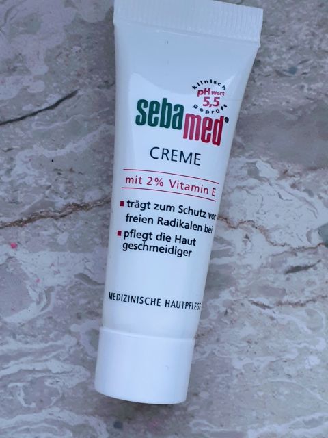 Seba med krem z witaminą E