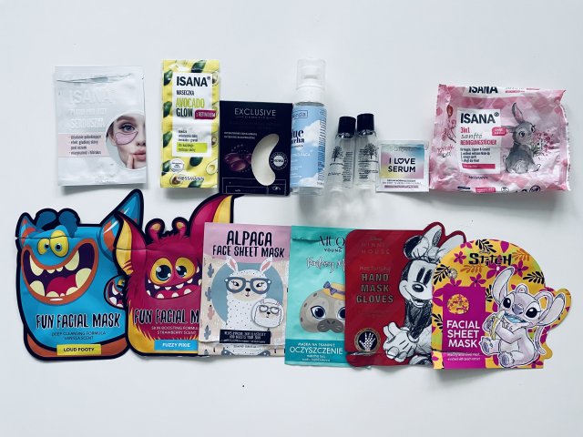 akcja denkowanie! grudzień - kosmetyki w świątecznych opakowaniach i świątecznych kolorach 🎄❄️⛄🎀🎁🎅