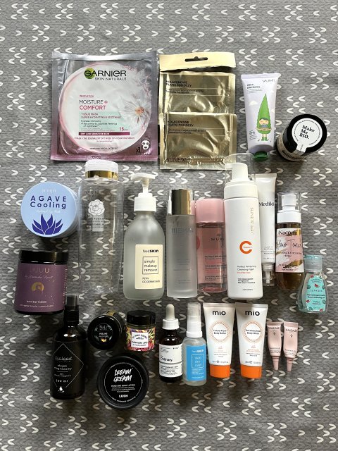 akcja denkowanie! grudzień - kosmetyki w świątecznych opakowaniach i świątecznych kolorach 🎄❄️⛄🎀🎁🎅