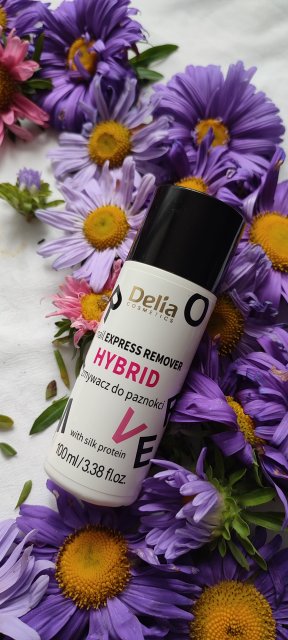 Delia Zmywacz do lakieru hybrydowego, Z proteinami jedwabiu