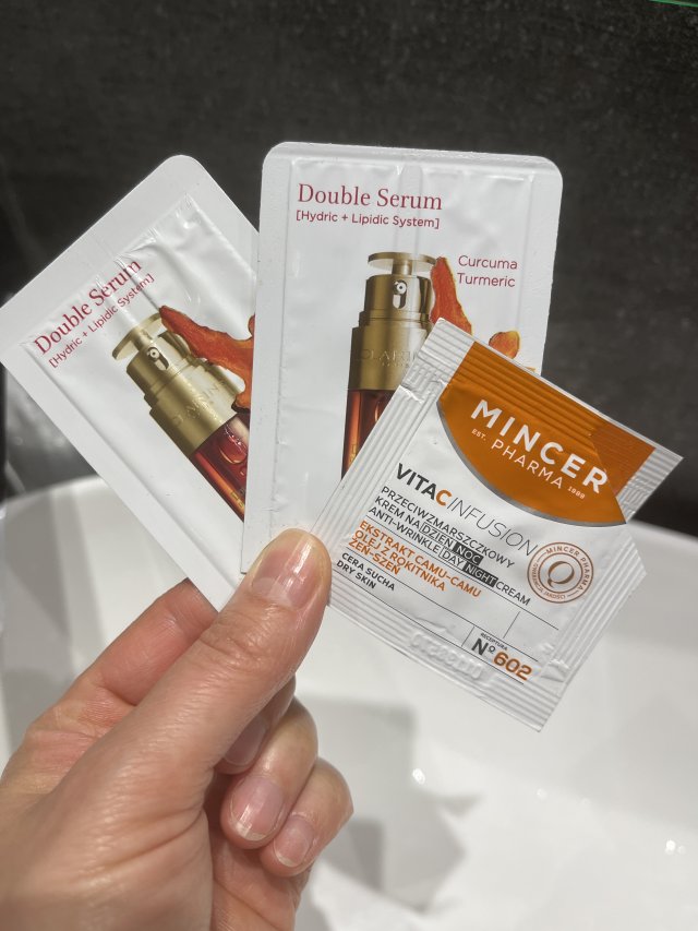 akcja denkowanie! grudzień - kosmetyki w świątecznych opakowaniach i świątecznych kolorach 🎄❄️⛄🎀🎁🎅